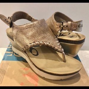 *NEW OTBT Gold Leather Wedge Gladiator Sandal 6.5